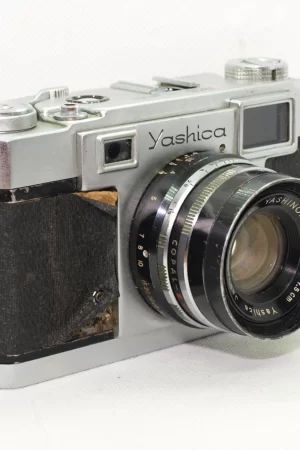Yashica 35 Rangefinder Film Camera Yashinon 45mm f/1.9 Lens