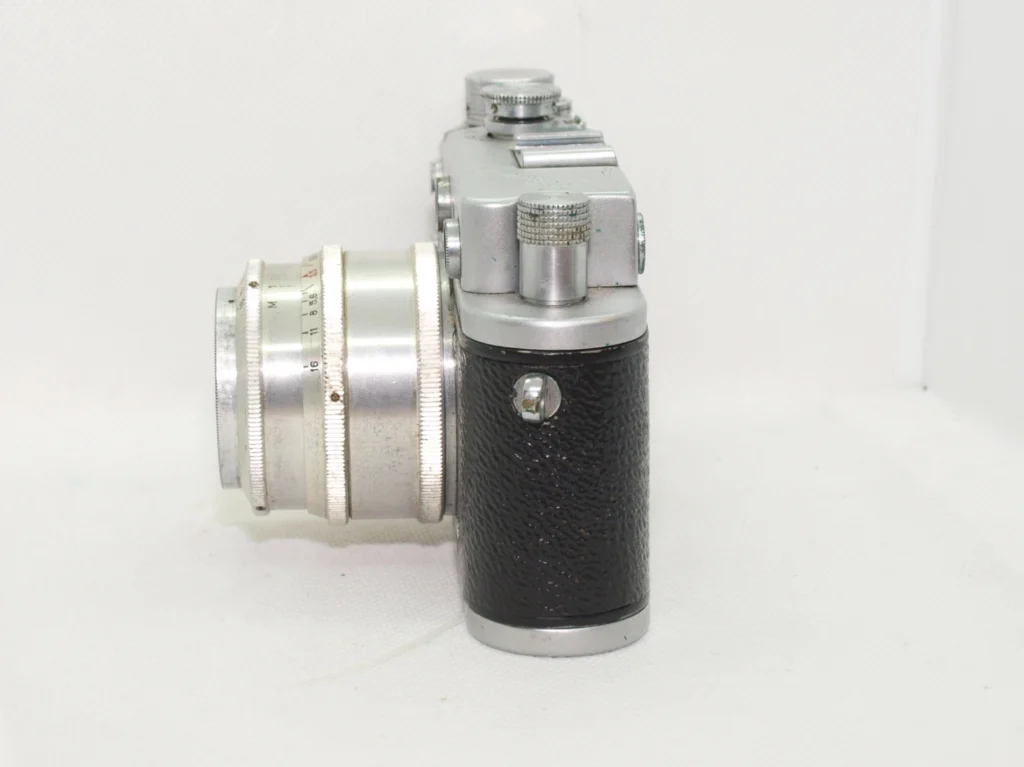 Vintage ZORKI 2C camera body with metal construction and manual controls