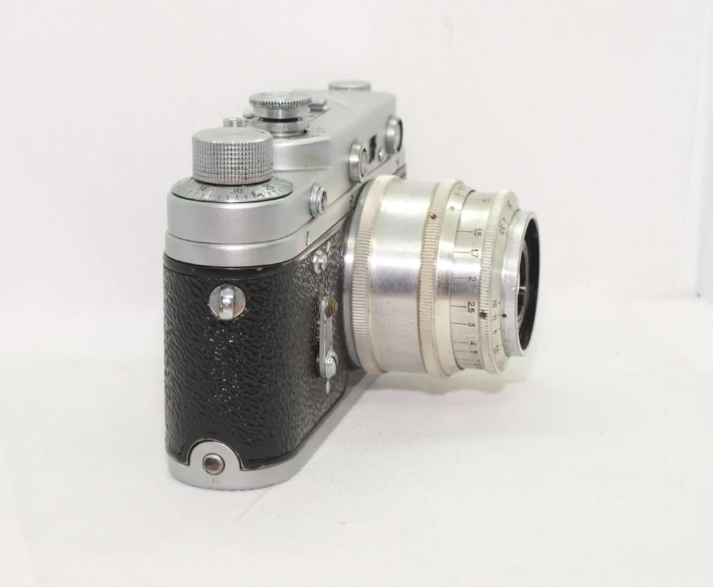 Back view of ZORKI 2C rangefinder camera showing film compartment
