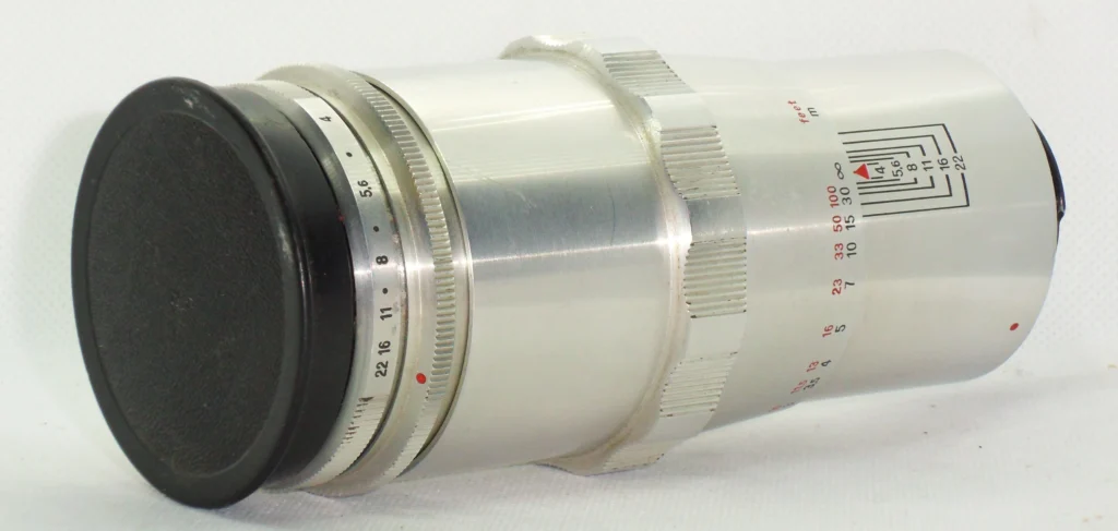 Vintage telephoto lens for collectors – Carl Zeiss Jena Triotar 135mm Exakta
