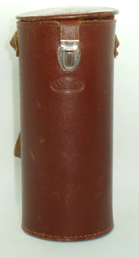 Vintage telephoto lens for collectors – Carl Zeiss Jena Triotar 135mm Exakta