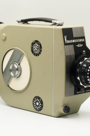 Krasnogorsk-2 16mm film camera